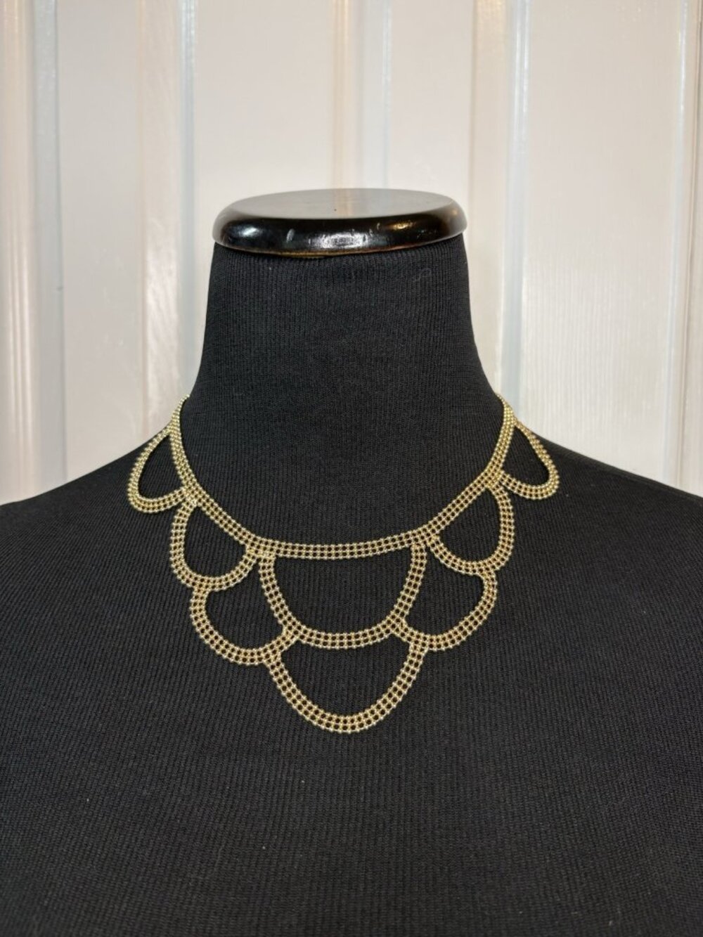 Banana Republic Gold Tone Scalloped Ball Chain Collar Bib Necklace